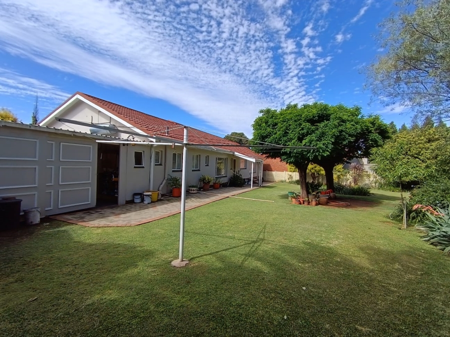 3 Bedroom Property for Sale in Fichardt Park Free State
